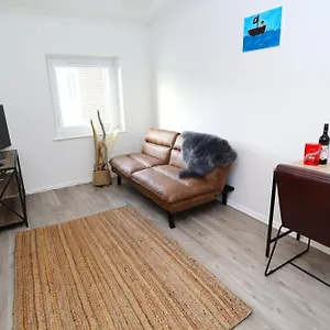 Windsor Apartment Brighton
